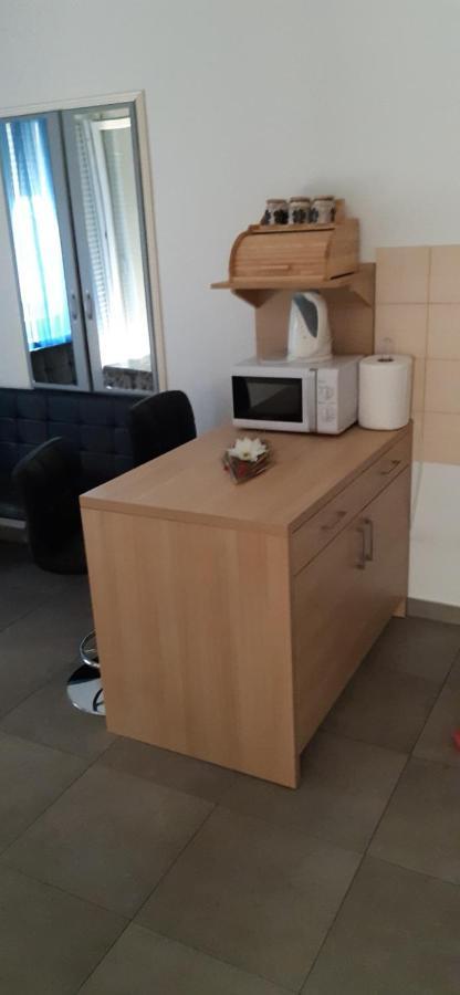 Cozy Apartment Mihaela With Balcony, Near Park Marjan & Old Town - Quiet Neighborhood Split Exterior photo