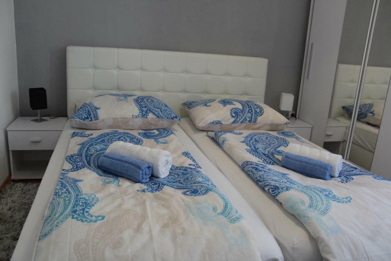 Cozy Apartment Mihaela With Balcony, Near Park Marjan & Old Town - Quiet Neighborhood Split Exterior photo